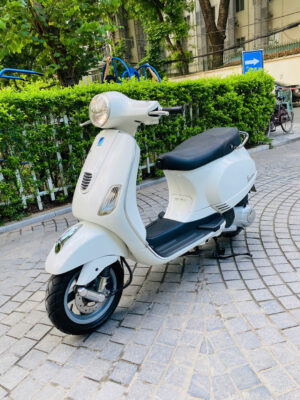 VESPA LX 3vie VIETNAM 2013