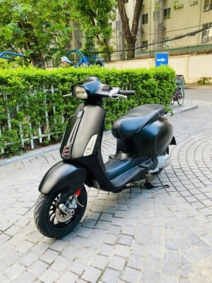 VESPA SPRINT 2016 ĐEN NHÁM